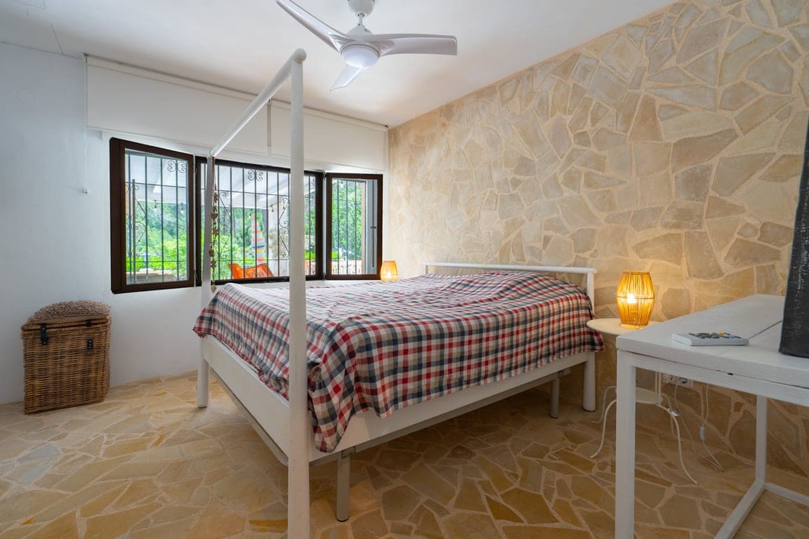 5 bedroom Villa for sale in Castell de Castells with garage - € 495,000 (Ref: 9925147)