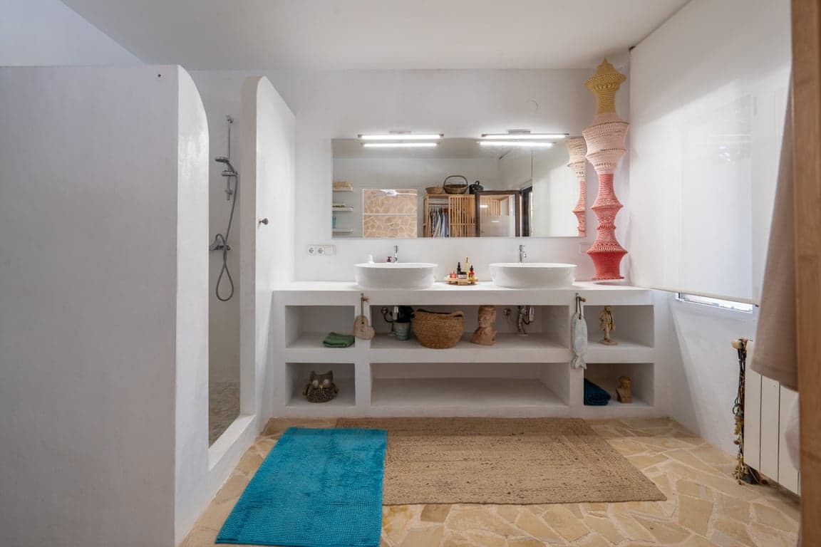 5 bedroom Villa for sale in Castell de Castells with garage - € 495,000 (Ref: 9925147)