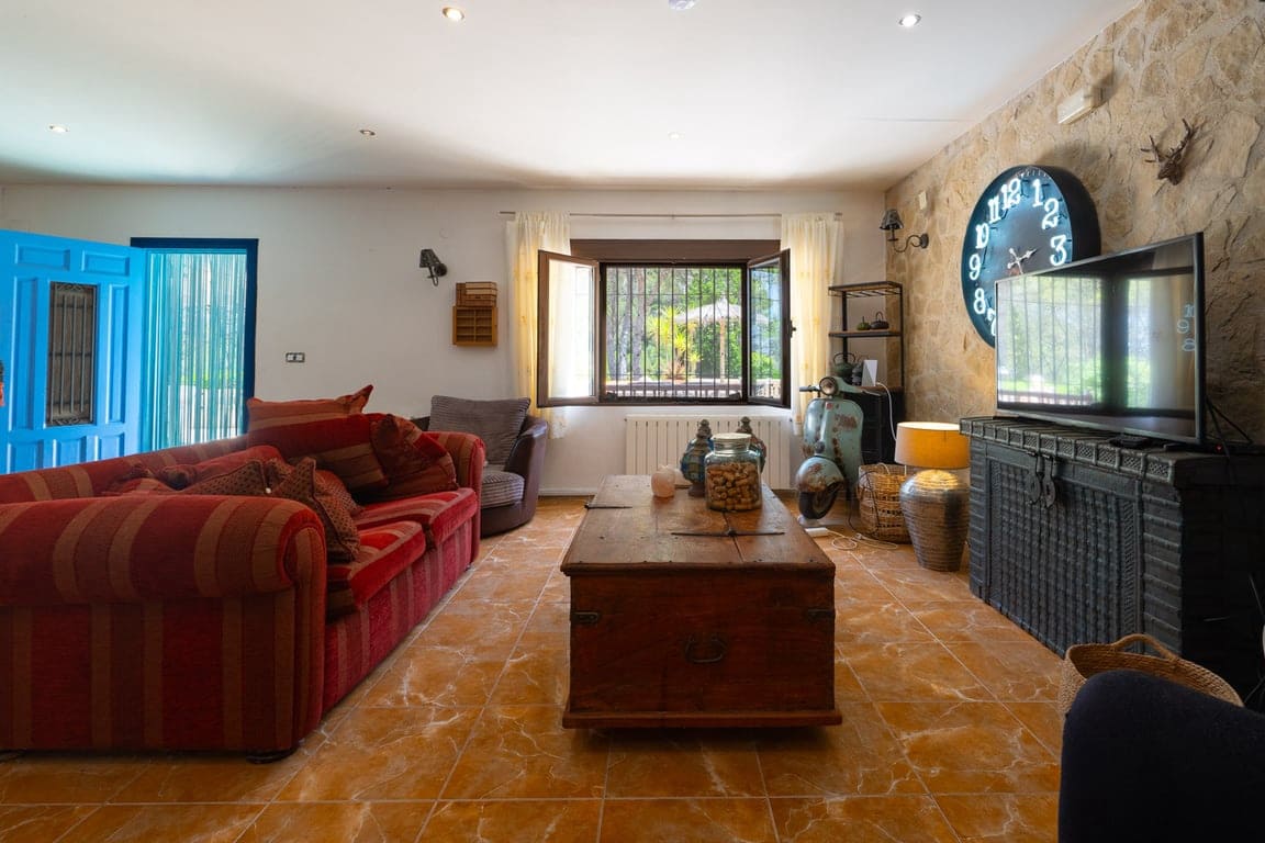 5 bedroom Villa for sale in Castell de Castells with garage - € 495,000 (Ref: 9925147)
