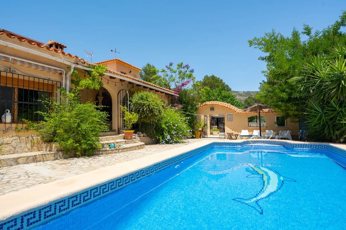 5 bedroom Villa for sale in Castell de Castells with garage - € 495,000 (Ref: 9925147)