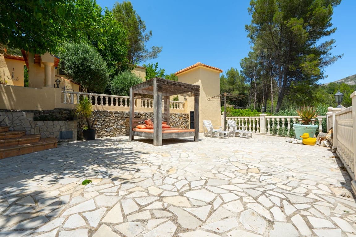 5 bedroom Villa for sale in Castell de Castells with garage - € 495,000 (Ref: 9925147)