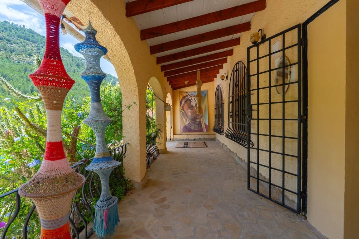 5 bedroom Villa for sale in Castell de Castells with garage - € 495,000 (Ref: 9925147)