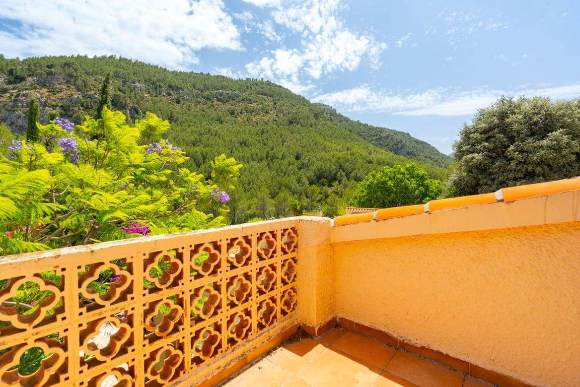 5 bedroom Villa for sale in Castell de Castells with garage - € 495,000 (Ref: 9925147)
