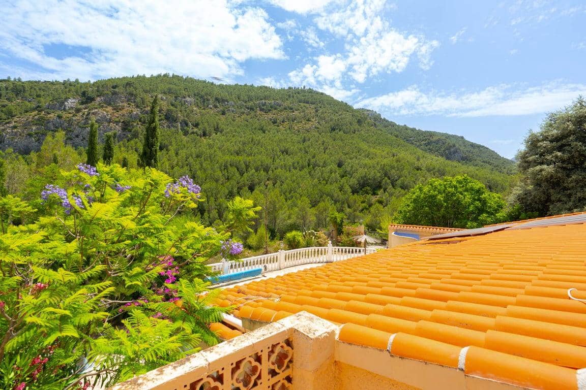 5 bedroom Villa for sale in Castell de Castells with garage - € 495,000 (Ref: 9925147)
