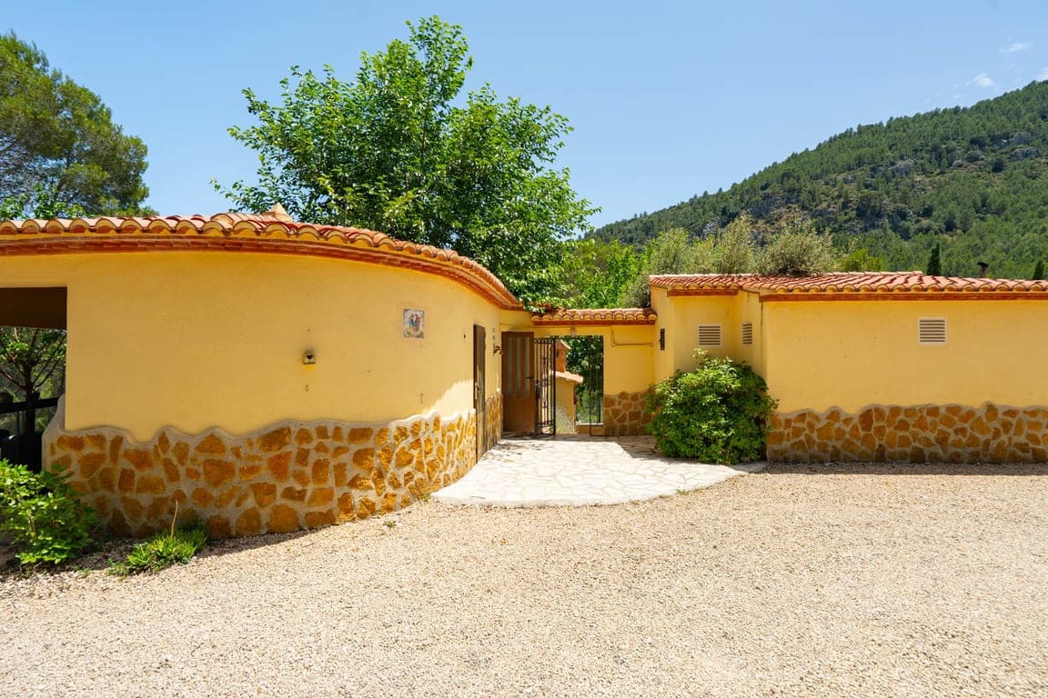 5 bedroom Villa for sale in Castell de Castells with garage - € 495,000 (Ref: 9925147)
