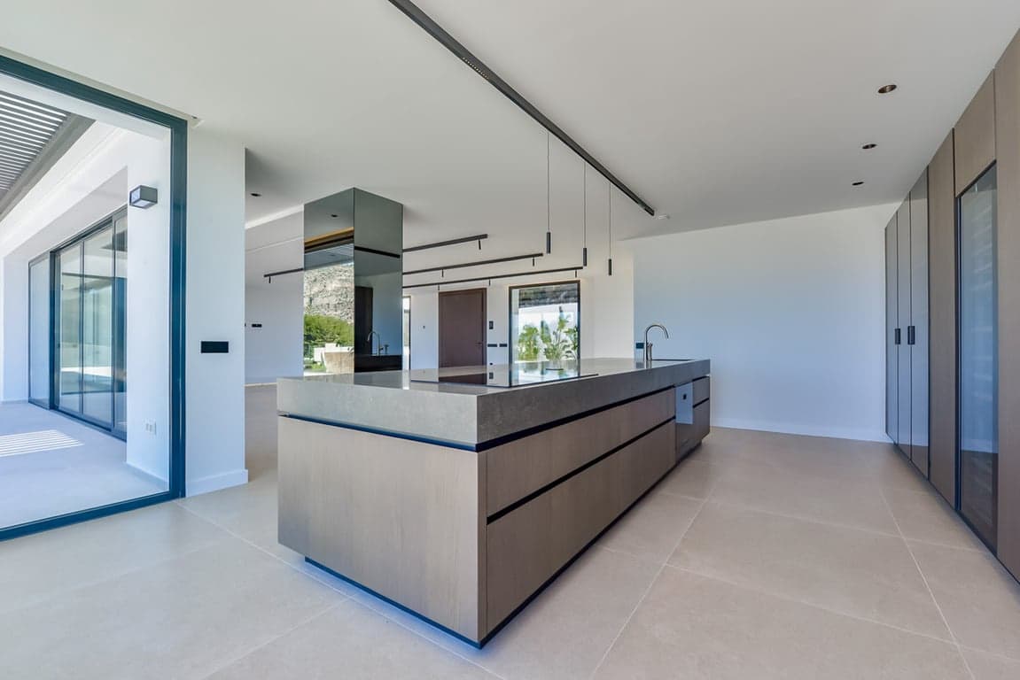 5 soverom Villa til salgs i Altea med svømmebasseng garasje - € 2 690 000 (Ref: 9995952)