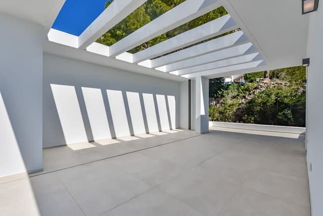 5 soveværelse Villa til salg i Altea med swimmingpool garage - € 2.690.000 (Ref: 9995952)