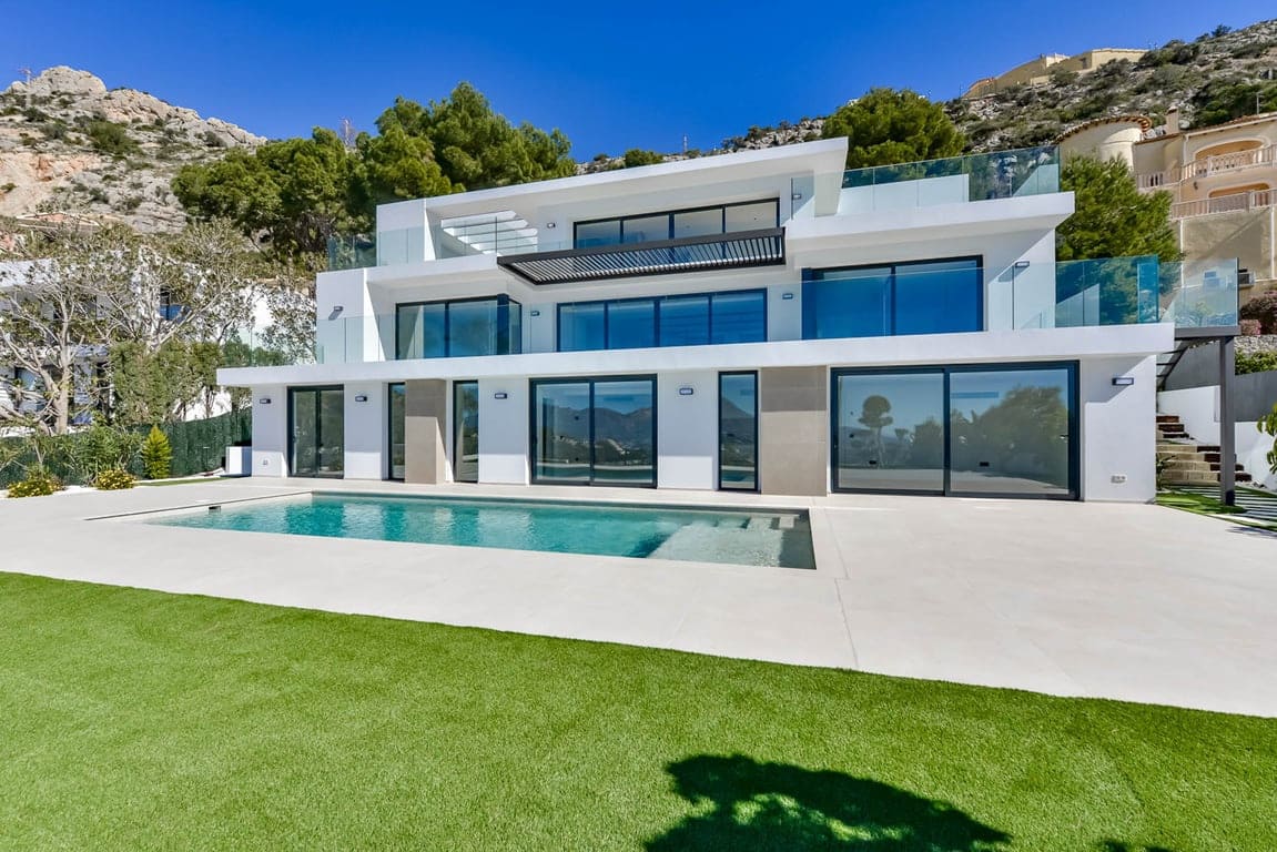 5 soverom Villa til salgs i Altea med svømmebasseng garasje - € 2 690 000 (Ref: 9995952)