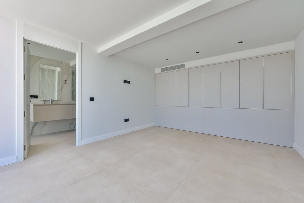 5 soverom Villa til salgs i Altea med svømmebasseng garasje - € 2 690 000 (Ref: 9995952)