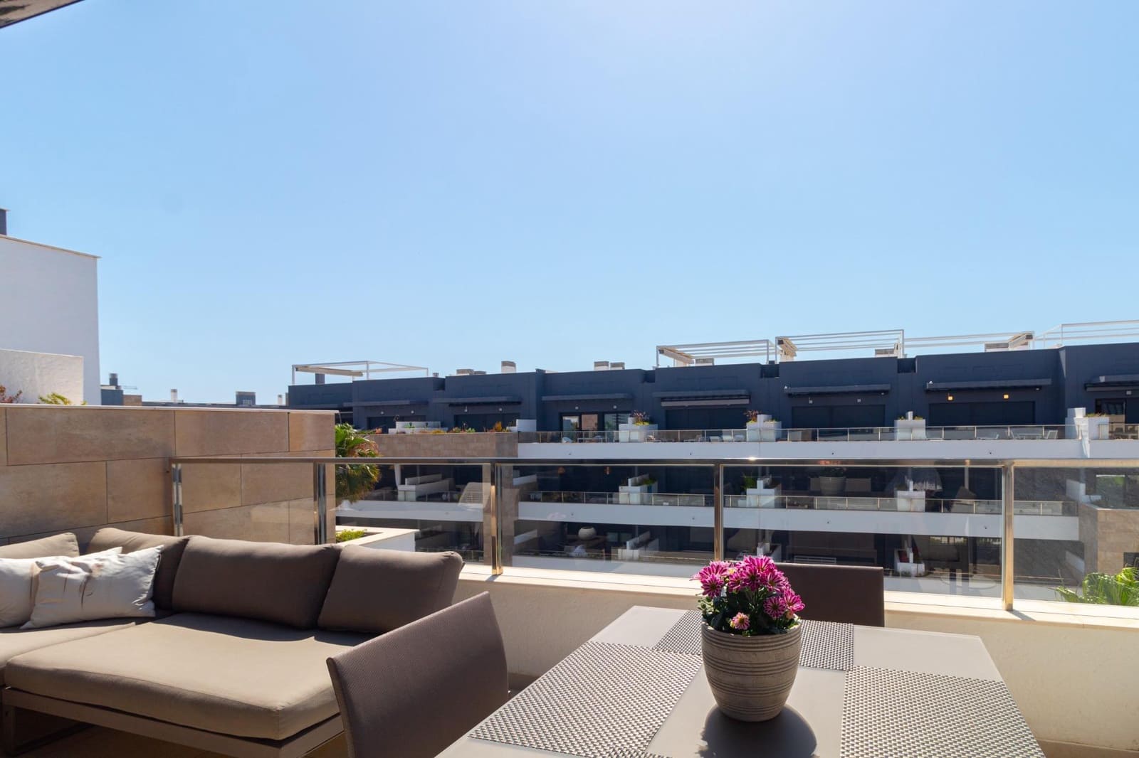 2 soverom Penthouse til salgs i La Zenia med svømmebasseng garasje - € 499 900 (Ref: 10000101)