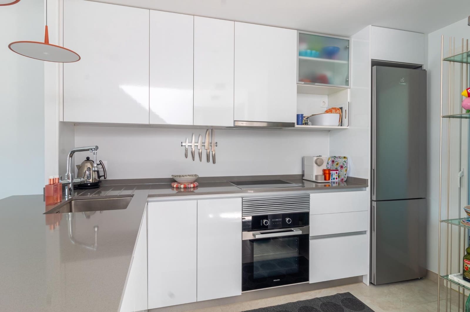 2 soverom Penthouse til salgs i La Zenia med svømmebasseng garasje - € 499 900 (Ref: 10000101)