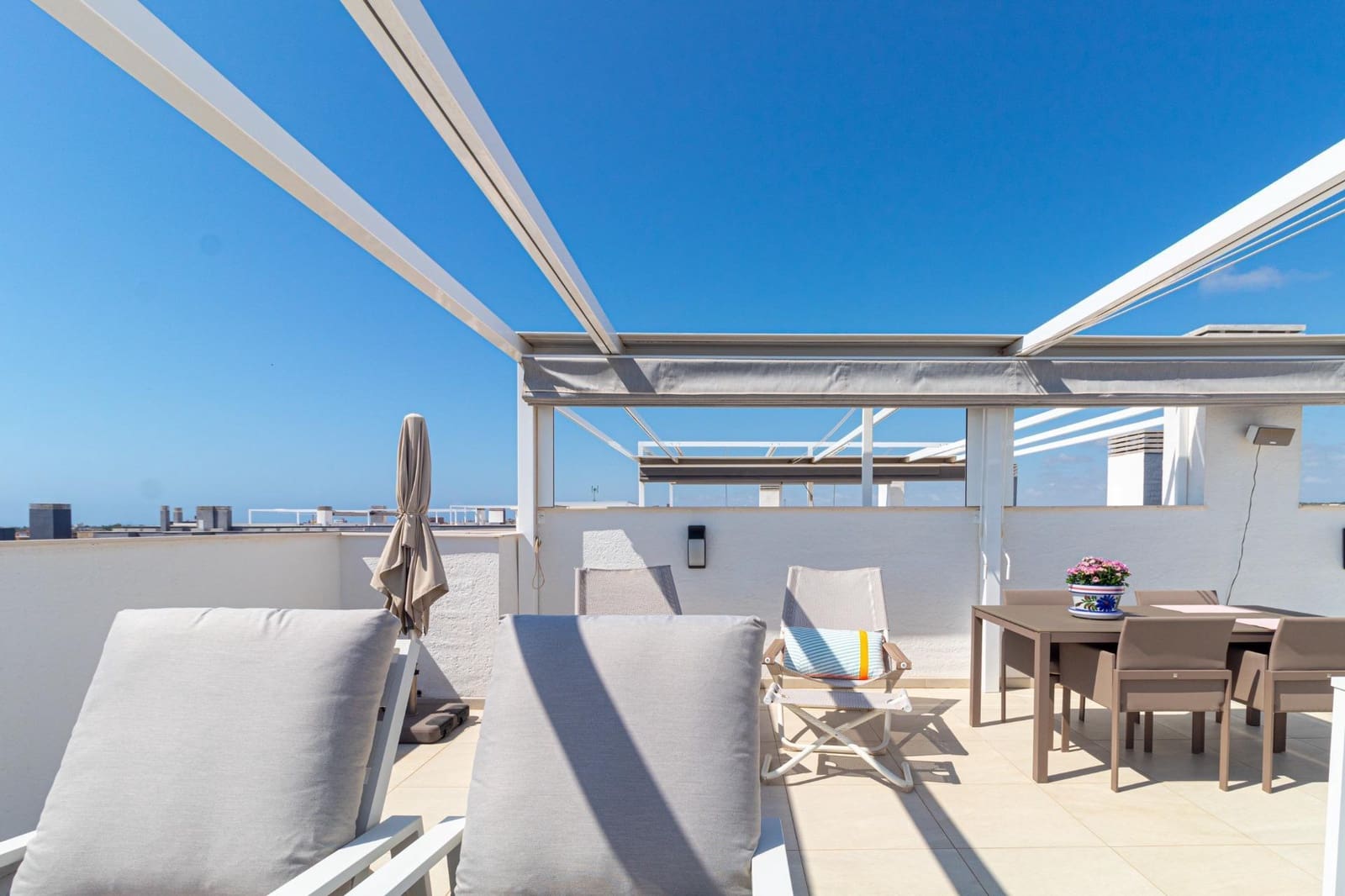 2 soverom Penthouse til salgs i La Zenia med svømmebasseng garasje - € 499 900 (Ref: 10000101)