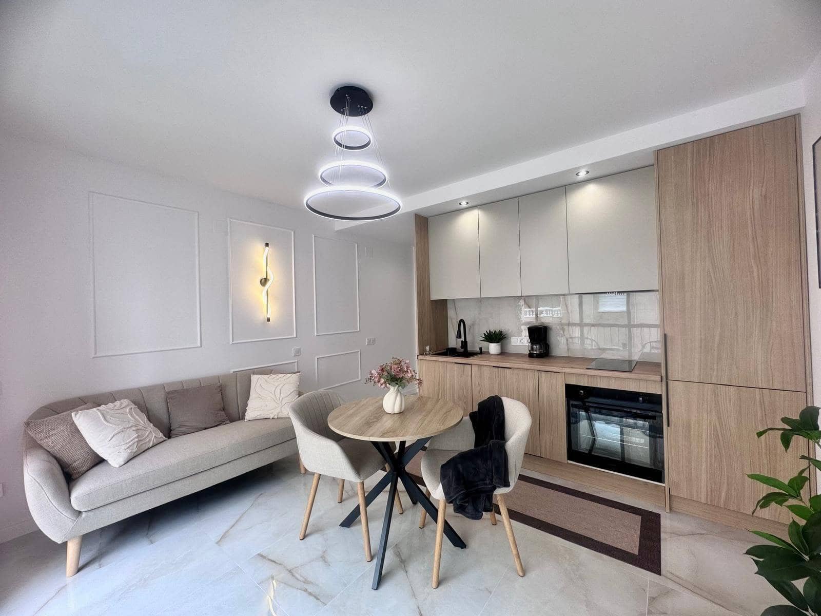 1 sypialnia Apartament na sprzedaż w Torrevieja z basenem - 159 900 € (Ref: 10006375)