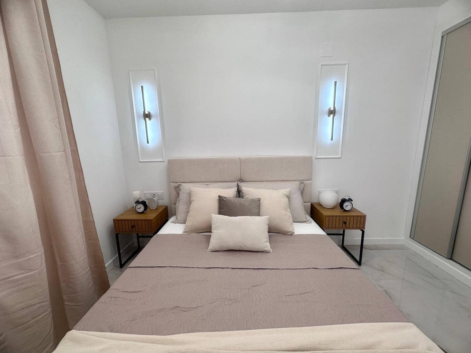 1 sypialnia Apartament na sprzedaż w Torrevieja z basenem - 159 900 € (Ref: 10006375)