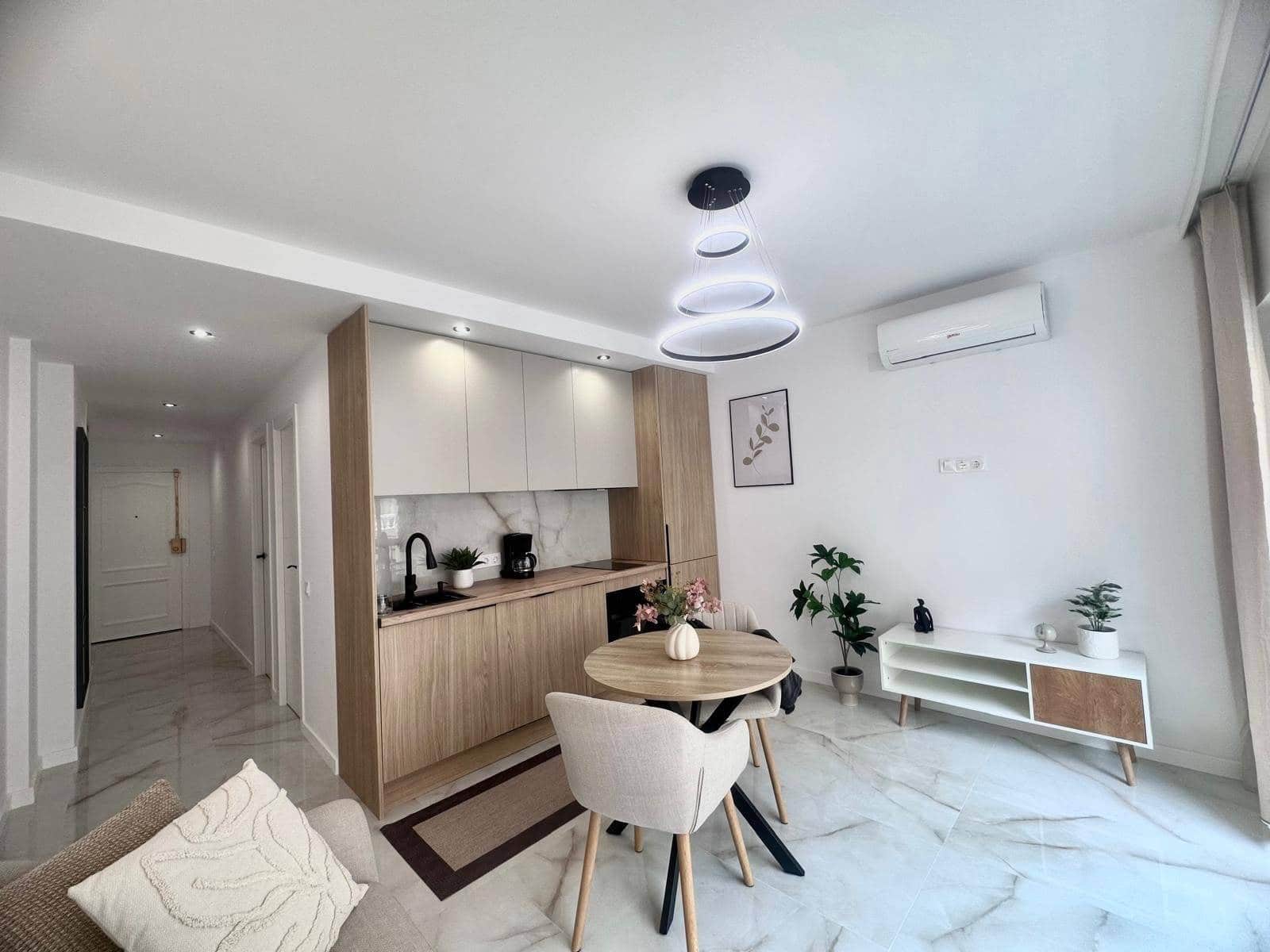 1 sypialnia Apartament na sprzedaż w Torrevieja z basenem - 159 900 € (Ref: 10006375)