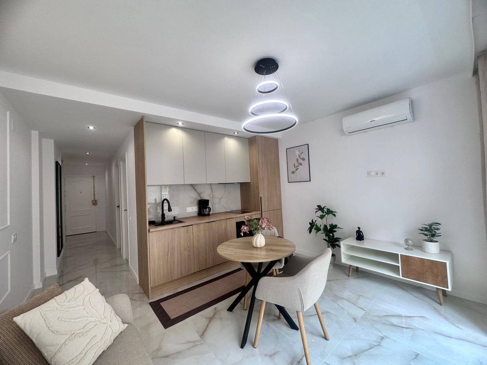 1 sypialnia Apartament na sprzedaż w Torrevieja z basenem - 159 900 € (Ref: 10006375)