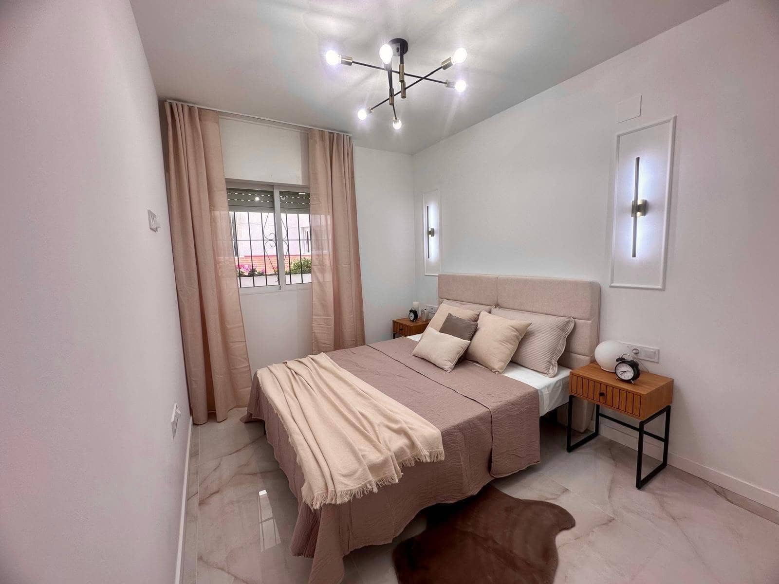 1 sypialnia Apartament na sprzedaż w Torrevieja z basenem - 159 900 € (Ref: 10006375)