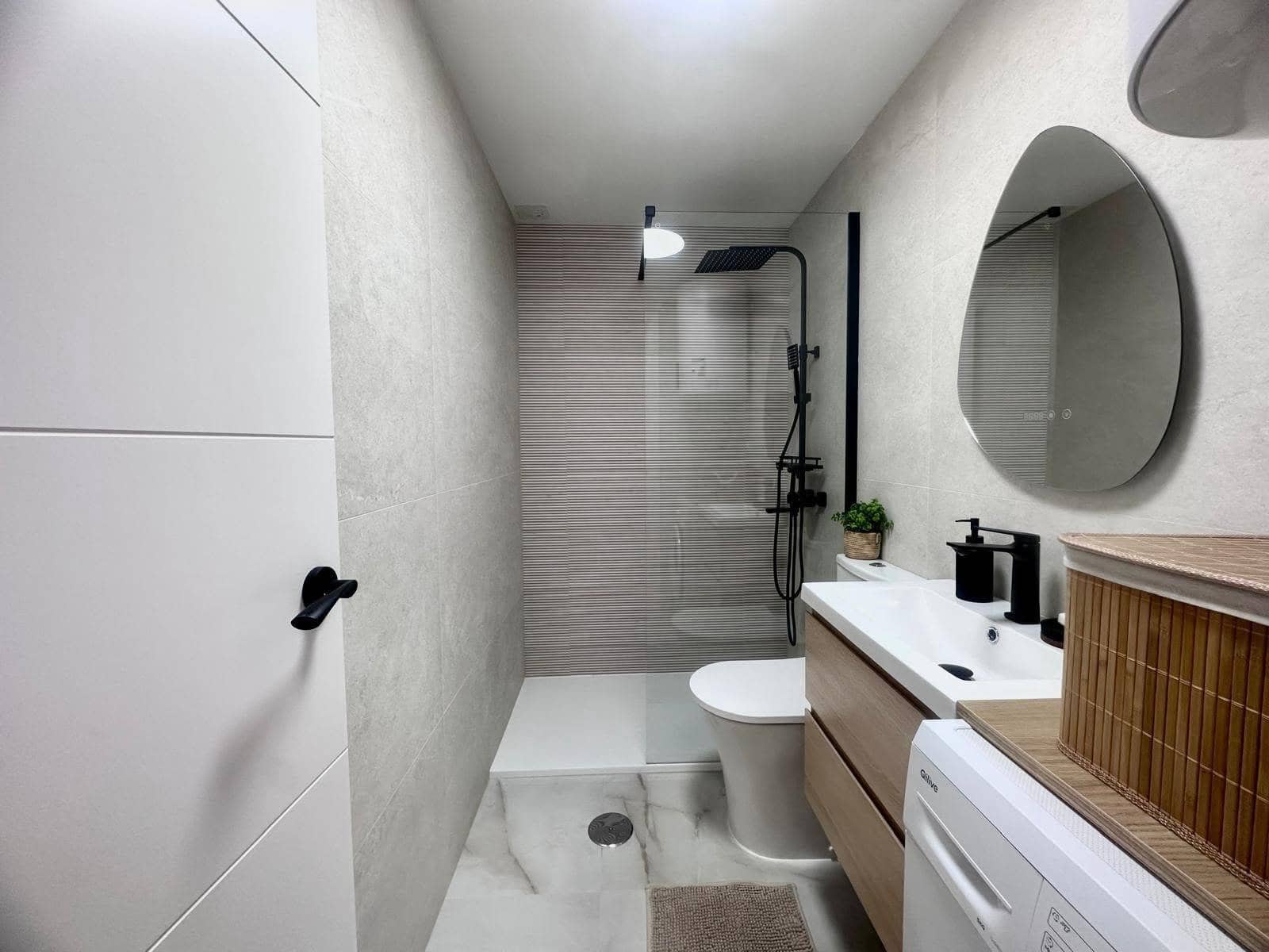 1 sypialnia Apartament na sprzedaż w Torrevieja z basenem - 159 900 € (Ref: 10006375)