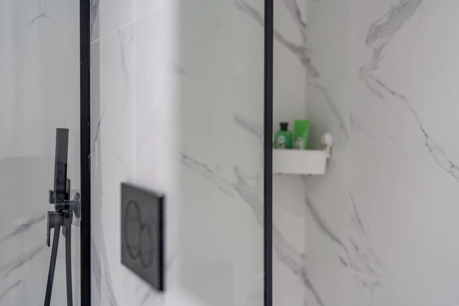 4 bedroom Flat for sale in Torrevieja with garage - € 300,000 (Ref: 8421346)