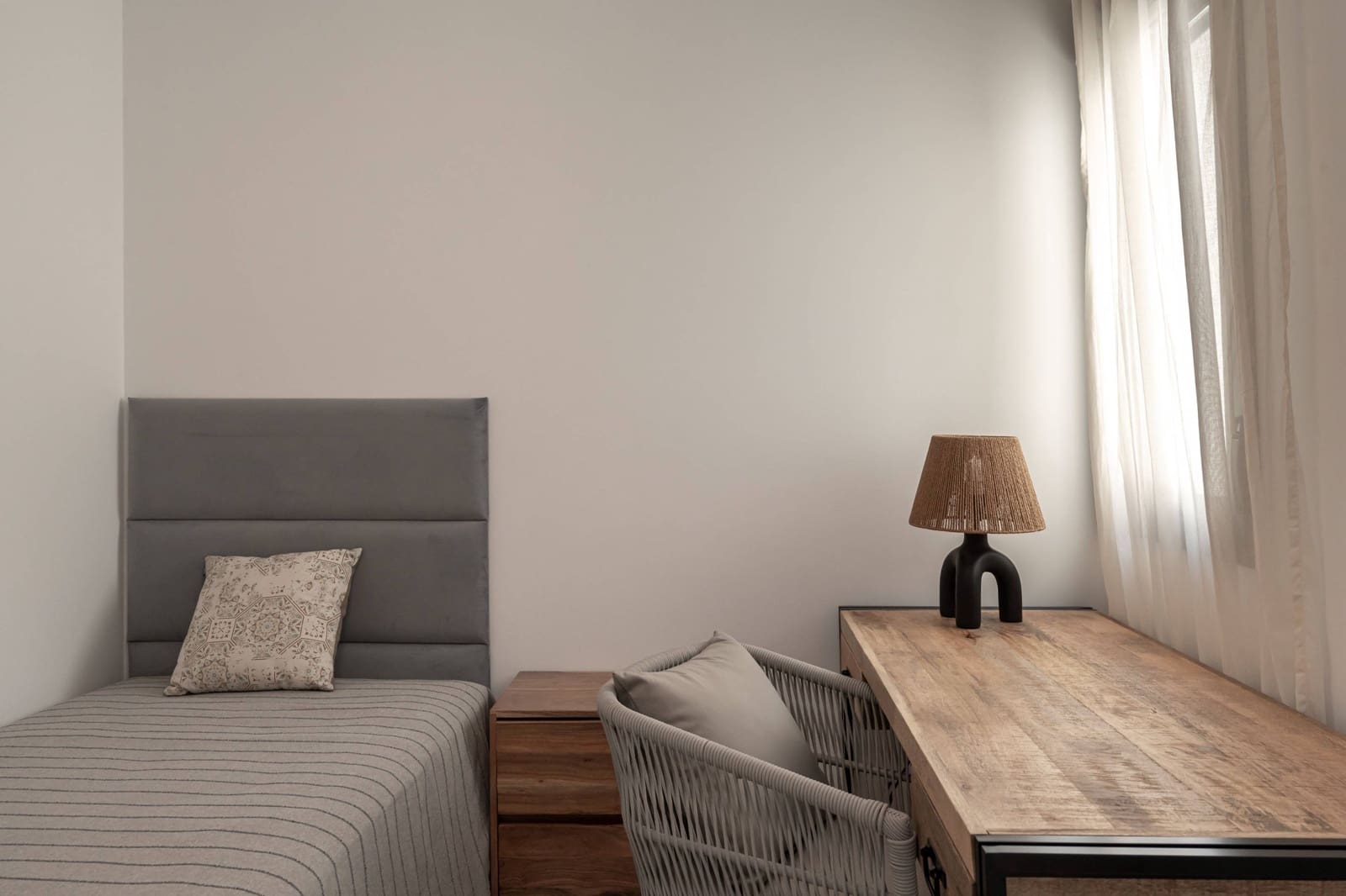 4 bedroom Flat for sale in Torrevieja with garage - € 300,000 (Ref: 8421346)