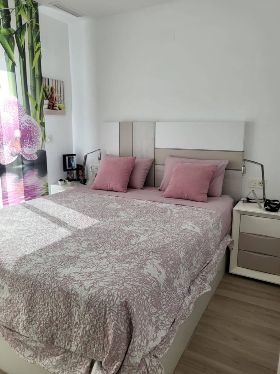 3 sypialnia Willa na sprzedaż w Orihuela Costa z basenem - 420 000 € (Ref: 8421349)