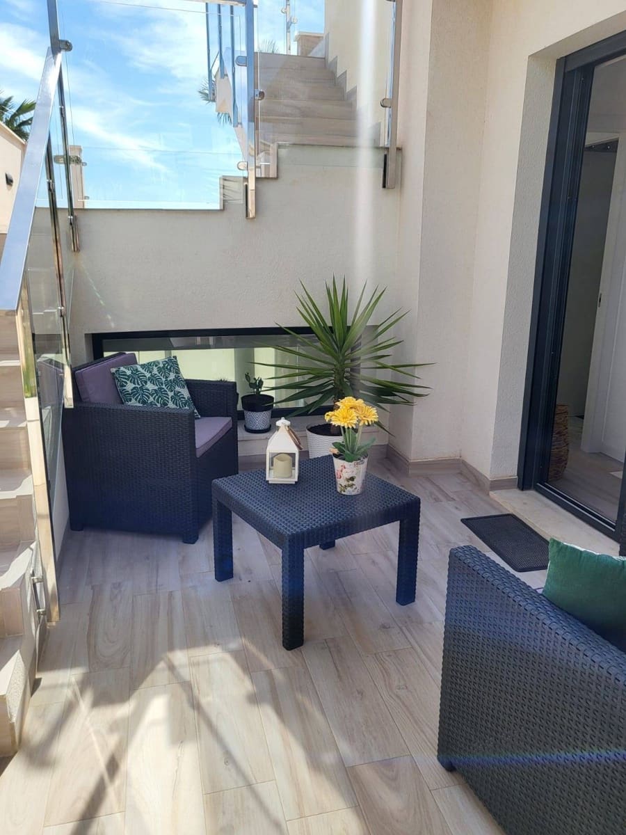 3 sypialnia Willa na sprzedaż w Orihuela Costa z basenem - 420 000 € (Ref: 8421349)