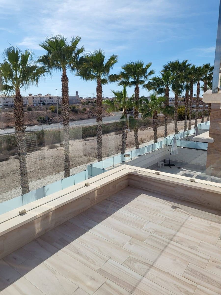 3 sypialnia Willa na sprzedaż w Orihuela Costa z basenem - 420 000 € (Ref: 8421349)