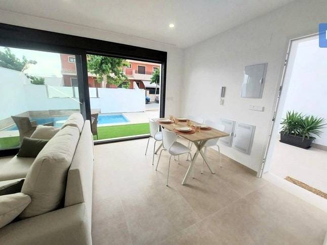 3 bedroom Villa for sale in San Pedro del Pinatar with pool - € 395,000 (Ref: 8438960)