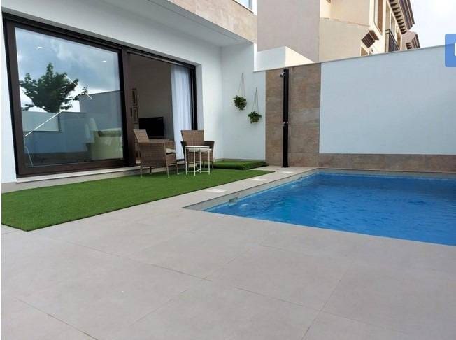 3 bedroom Villa for sale in San Pedro del Pinatar with pool - € 395,000 (Ref: 8438960)
