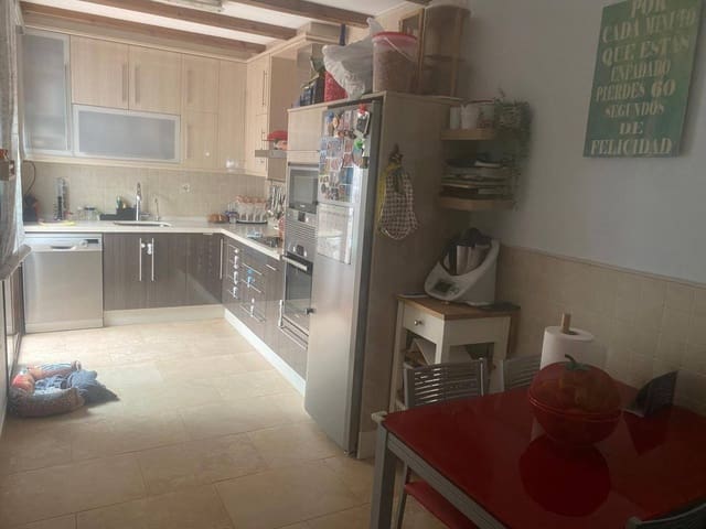 4 bedroom Apartment for sale in San Pedro del Pinatar with garage - € 298,500 (Ref: 8630357)