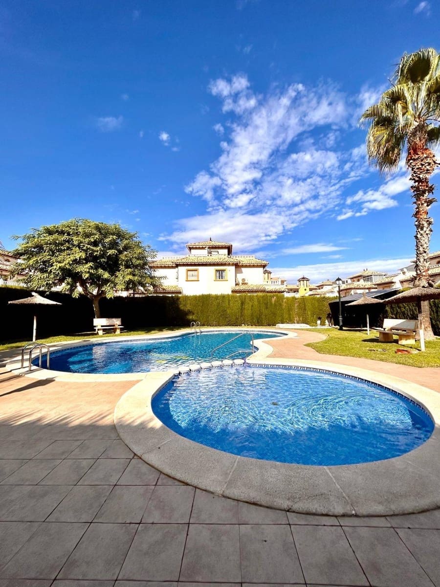 2 chambre Villa/Maison à vendre à Orihuela Costa avec piscine - 299 000 € (Ref: 8670651)