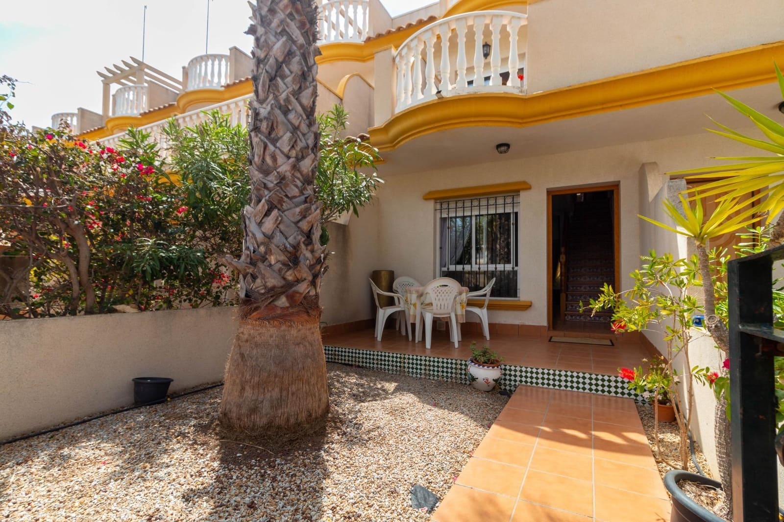 3 soveværelse Semi-Rækkehus til salg i Cabo Roig med swimmingpool - € 259.000 (Ref: 8680034)