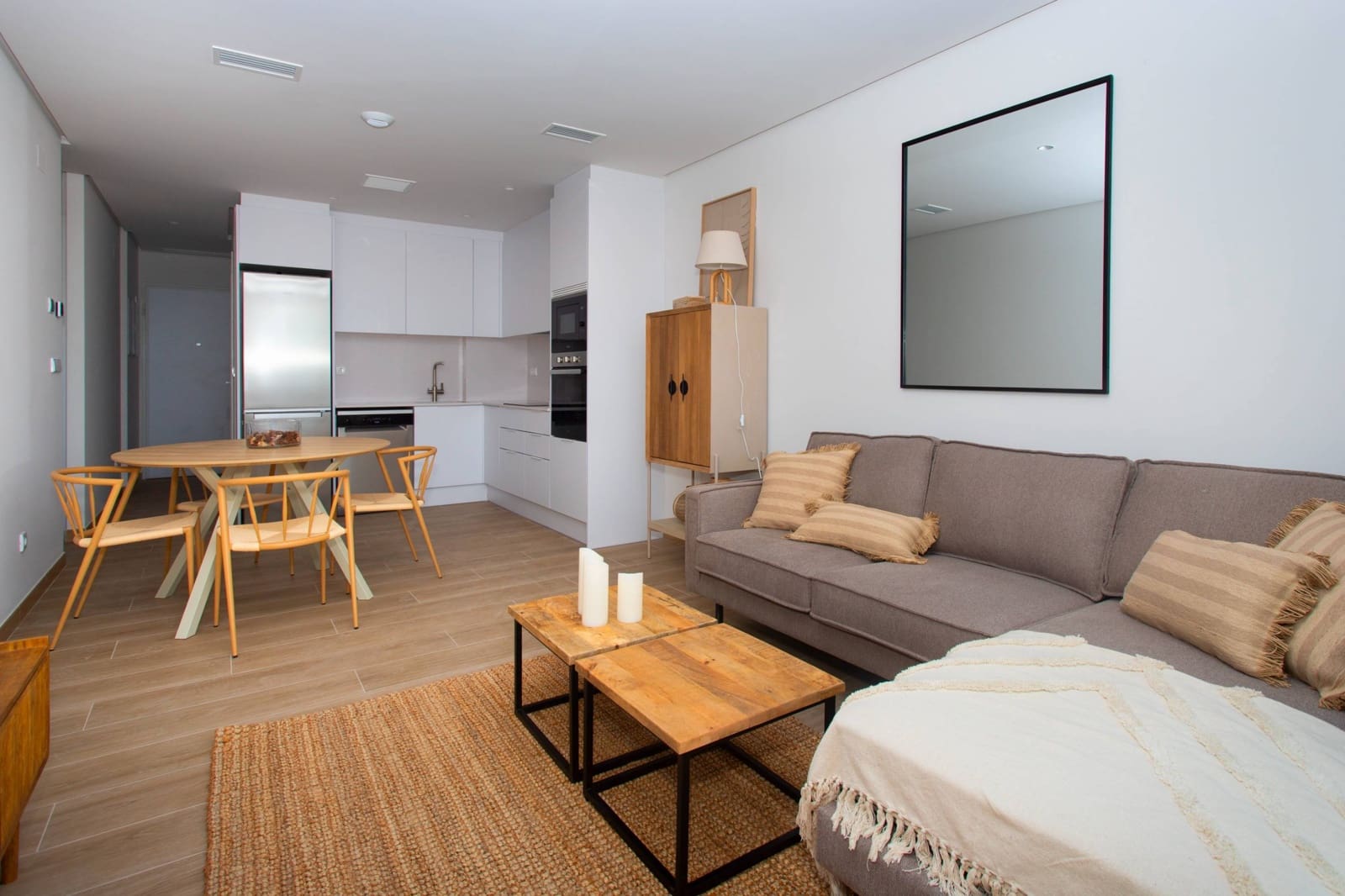 Ático de 2 habitaciones en Santa Pola en venta con piscina garaje - 440.000 € (Ref: 8691182)