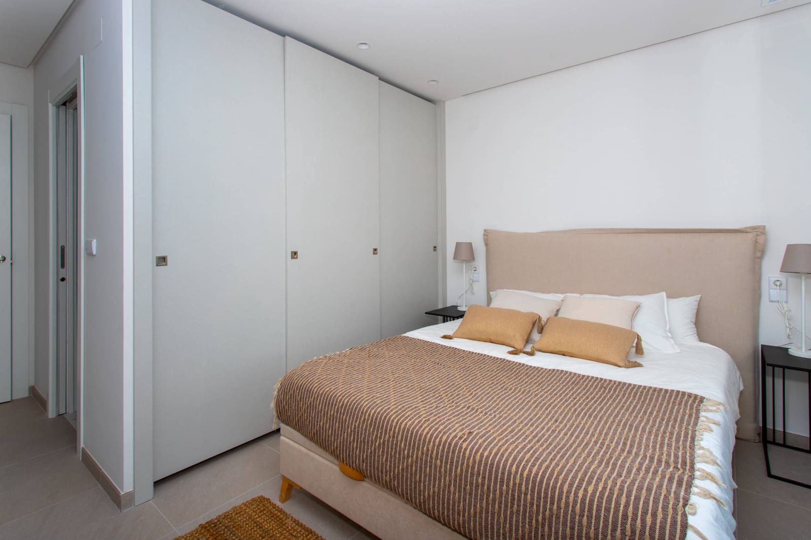 Ático de 2 habitaciones en Santa Pola en venta con piscina garaje - 440.000 € (Ref: 8691182)