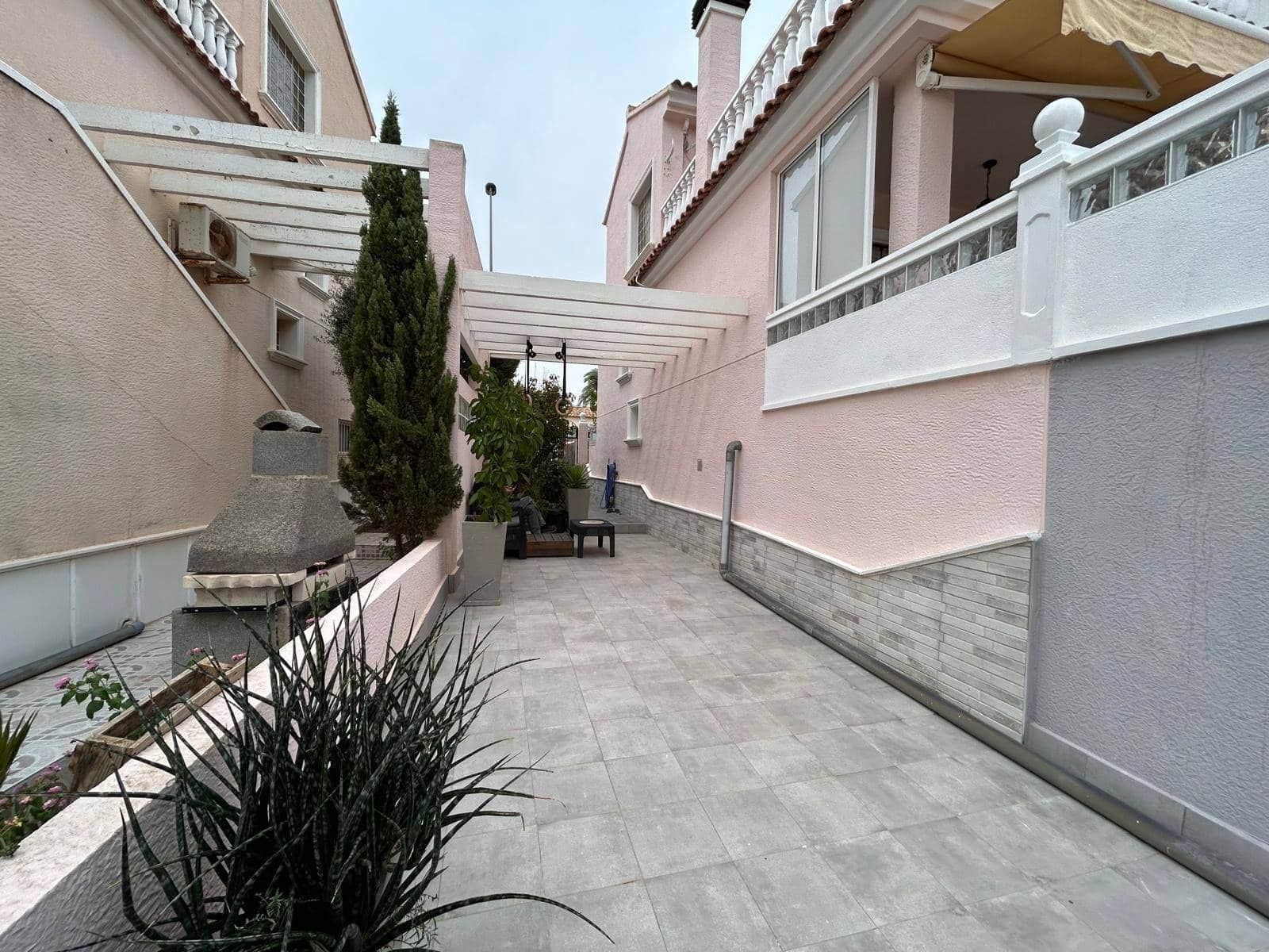 3 camera da letto Appartamento in vendita in Torrevieja con piscina - 309.000 € (Rif: 8699727)