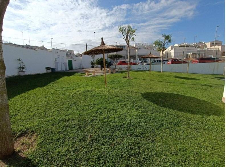 1 bedroom Apartment for sale in Los Balcones with pool - € 117,000 (Ref: 8738039)