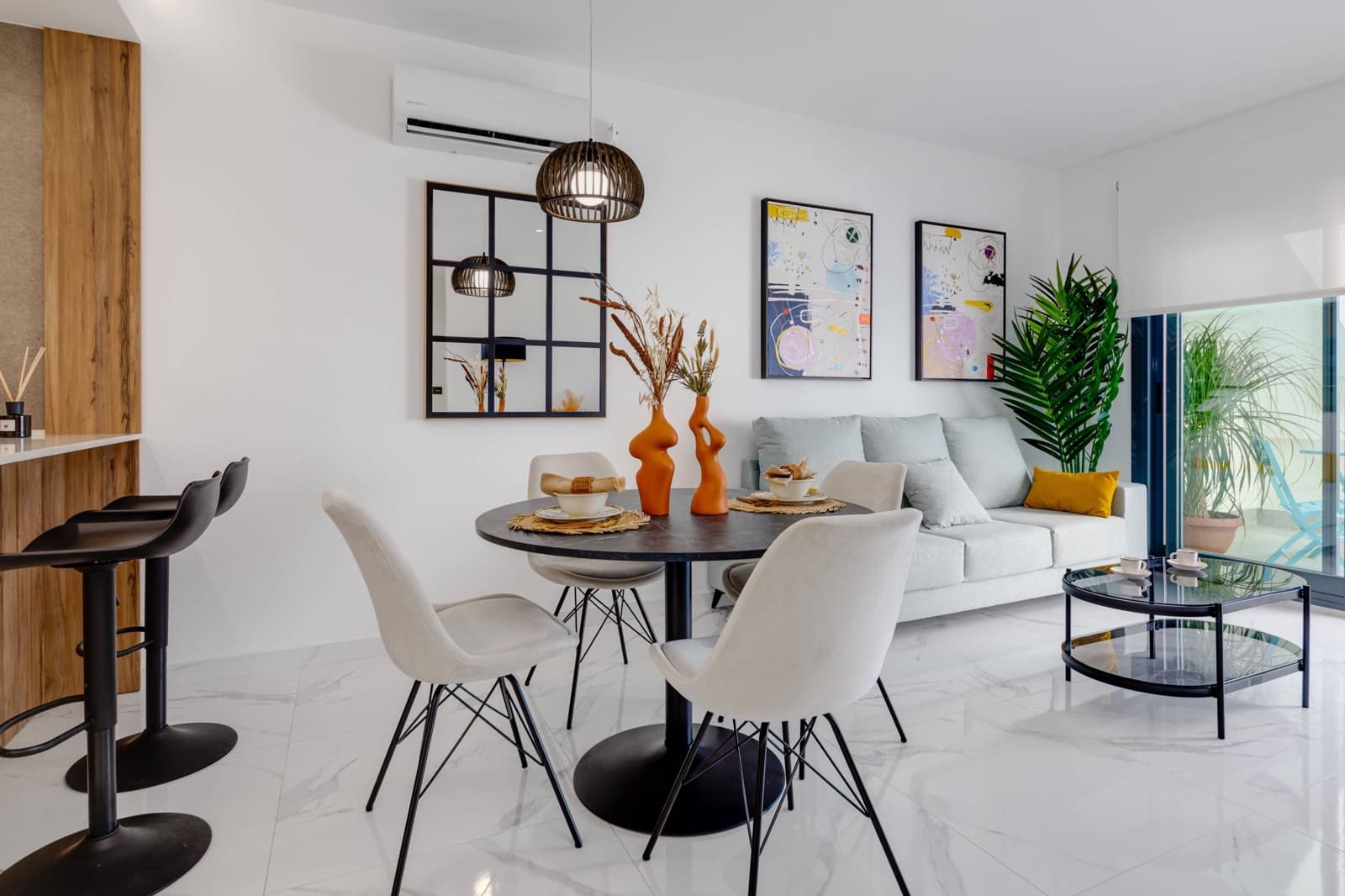 2 bedroom Apartment for sale in Guardamar del Segura with pool - € 229,000 (Ref: 8806329)