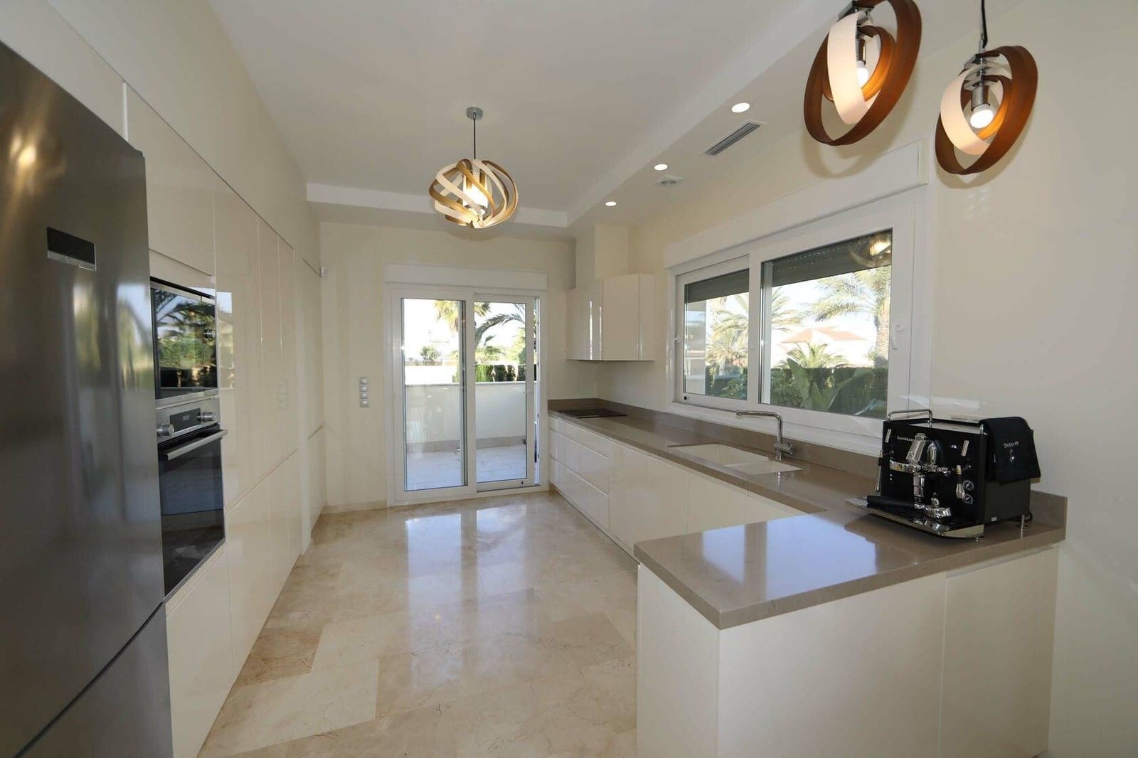 5 sypialnia Willa na sprzedaż w Cabo Roig z basenem - 1 500 000 € (Ref: 8842002)