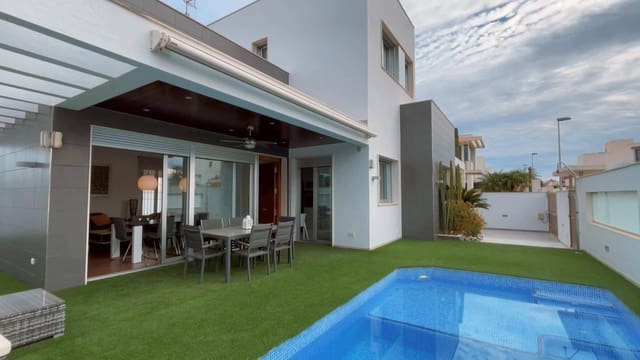 3 camera da letto Villa in vendita in Pilar de la Horadada con piscina - 649.000 € (Rif: 8842005)