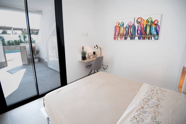 3 bedroom Bungalow for sale in San Pedro del Pinatar with pool - € 369,950 (Ref: 8842010)