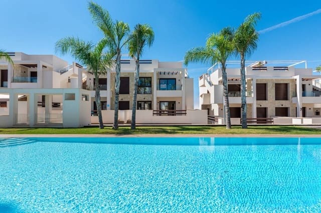 2 bedroom Apartment for sale in Torrevieja with pool - € 275,000 (Ref: 8842012)