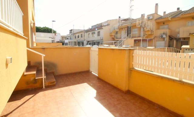 2 slaapkamer Appartement te koop in Lo Pagan, San Pedro del Pinatar met garage - € 149.950 (Ref: 8842036)