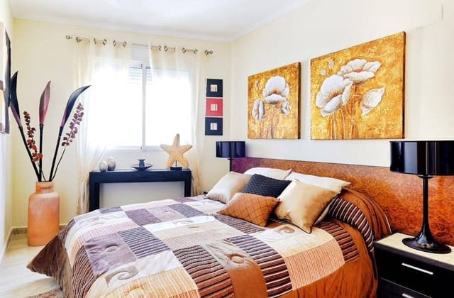 3 sypialnia Apartament na sprzedaż w Orihuela Costa, Orihuela z basenem garażem - 260 000 € (Ref: 8900393)