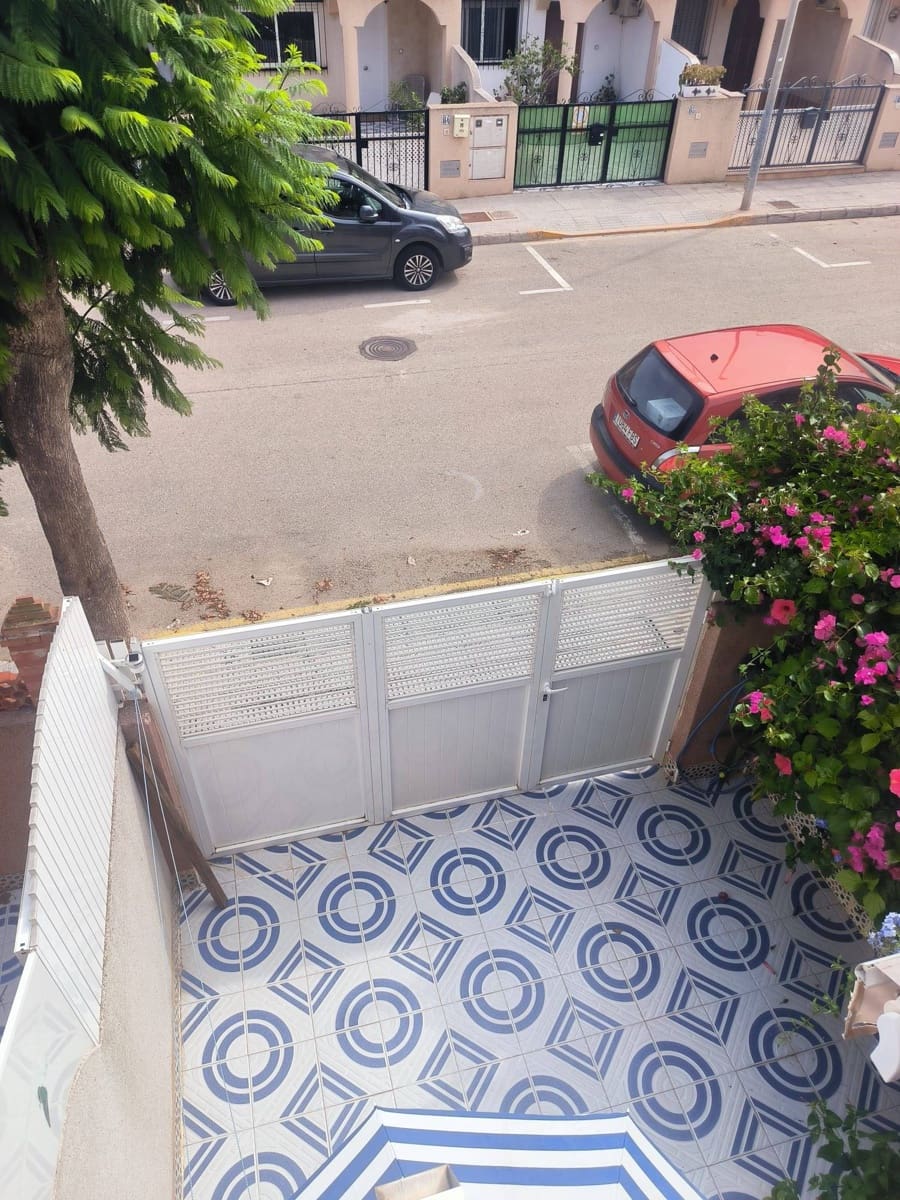 Chalet de 3 habitaciones en Los Alcázares en venta - 178.000 € (Ref: 9081572)