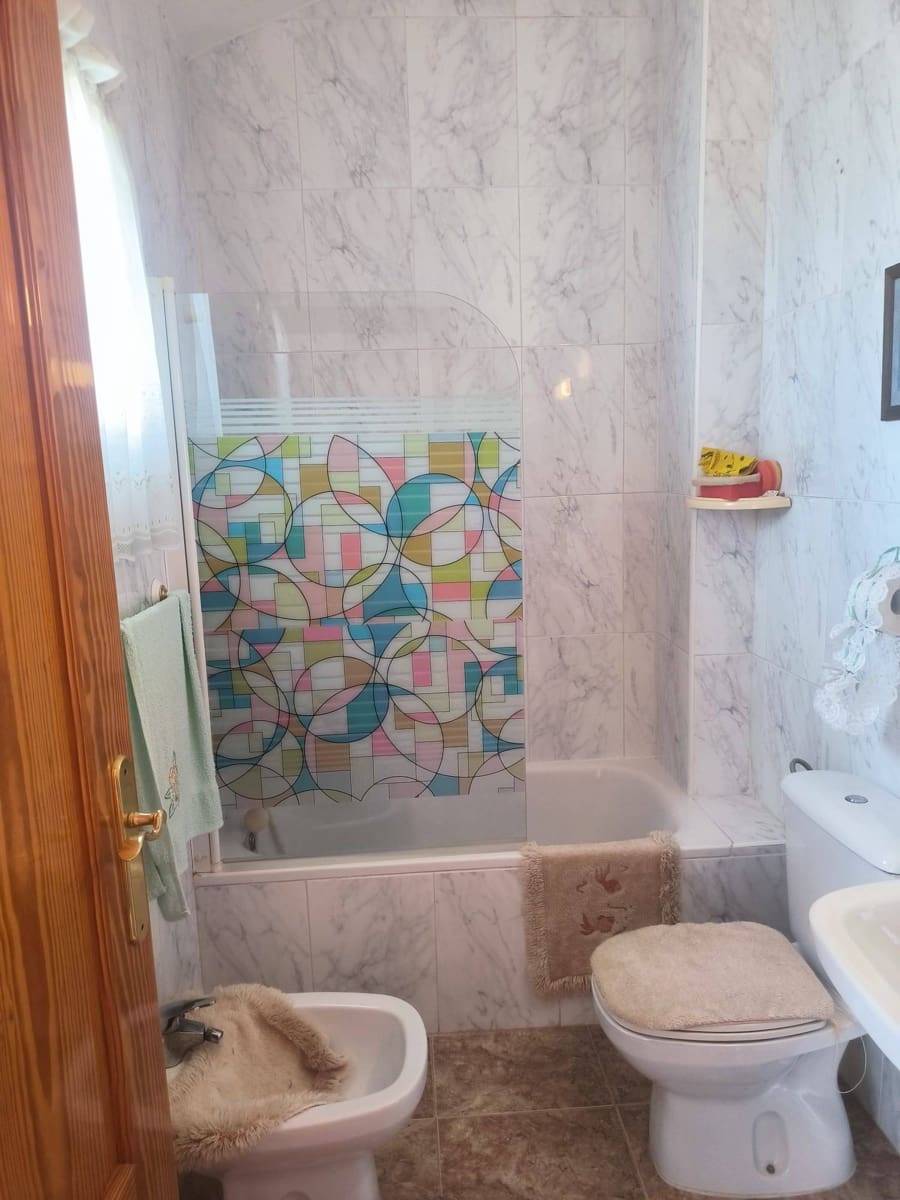 Chalet de 3 habitaciones en Los Alcázares en venta - 178.000 € (Ref: 9081572)