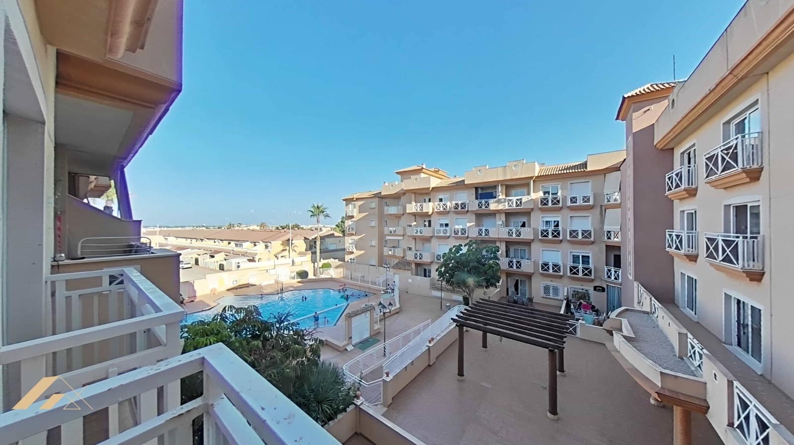 2 soveværelse Lejlighed til salg i San Pedro del Pinatar med swimmingpool garage - € 149.000 (Ref: 9141702)