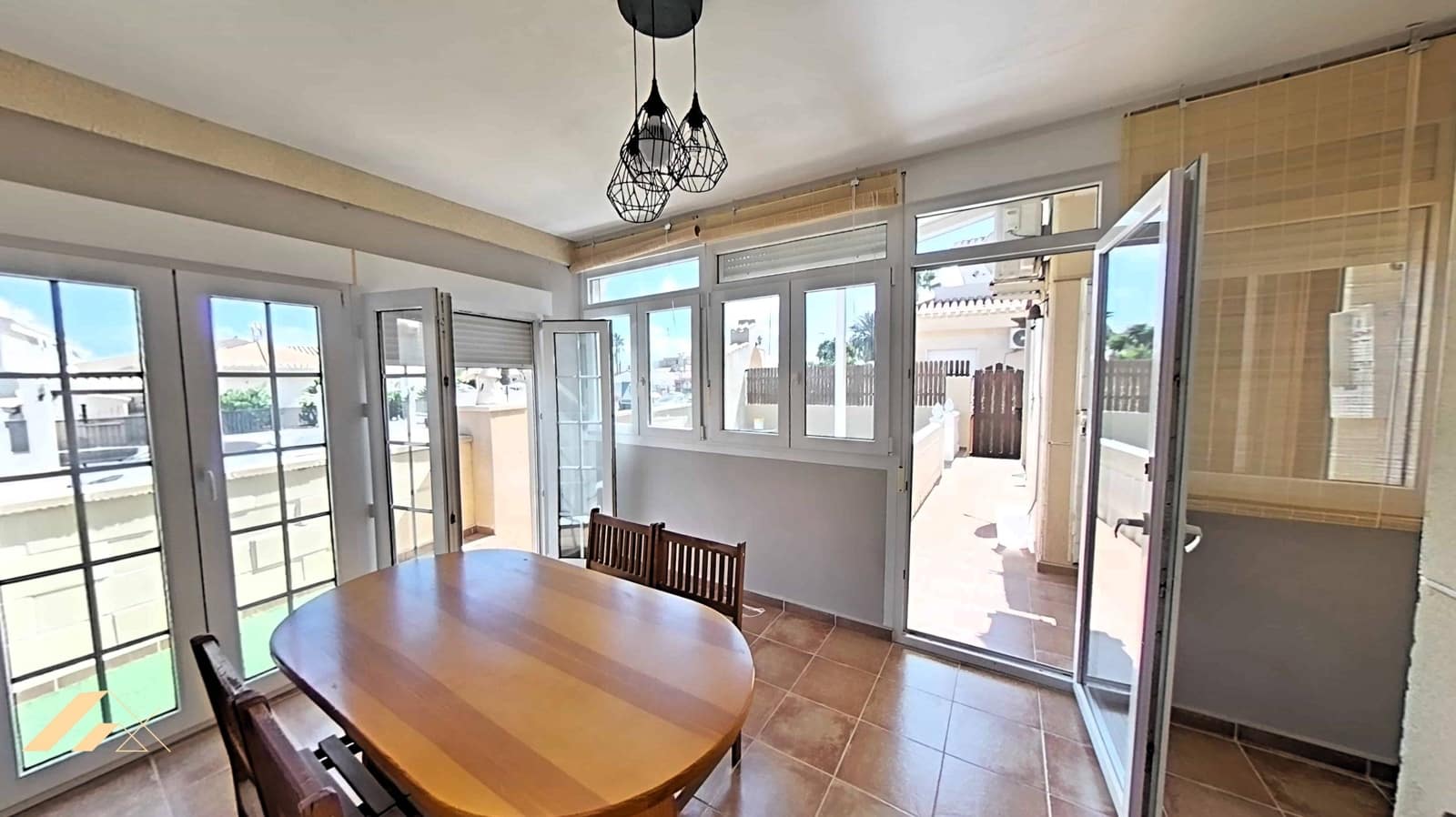 3 soverom Rekkehus til salgs i Playa Flamenca med svømmebasseng garasje - € 239 000 (Ref: 9232681)