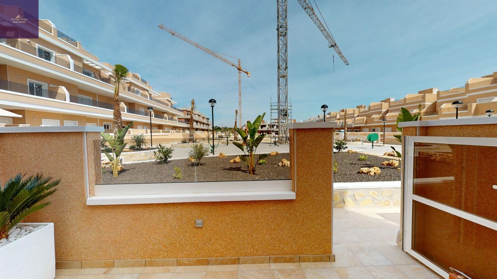 3 soverom Rekkehus til salgs i Pilar de la Horadada med svømmebasseng - € 309 900 (Ref: 9282304)