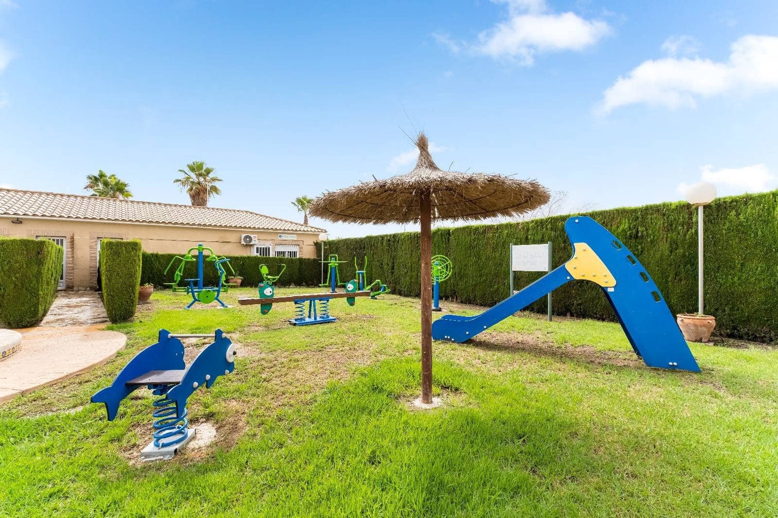 2 bedroom Apartment for sale in Orihuela Costa with pool - € 197,000 (Ref: 9301113)