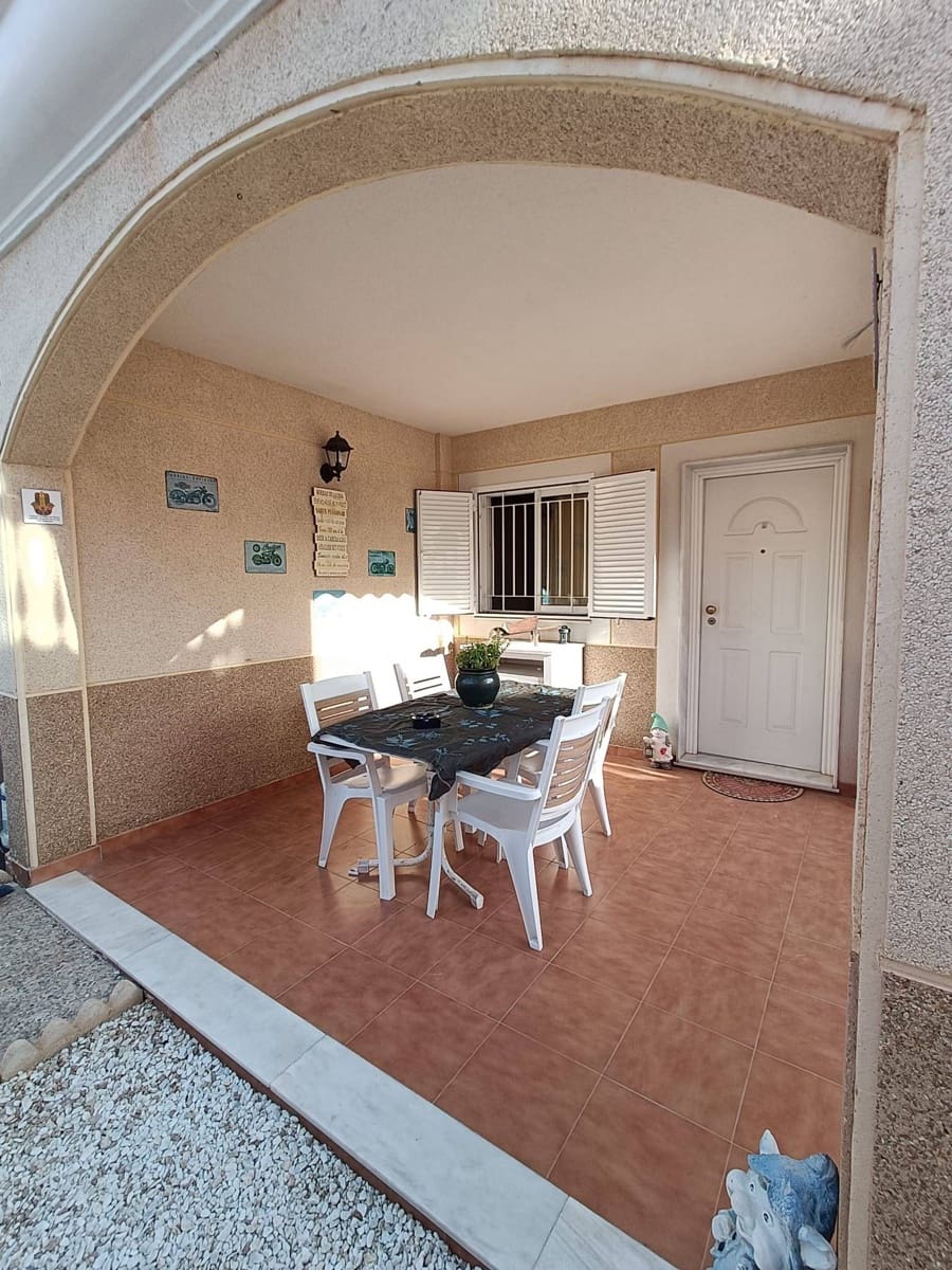 2 soveværelse Rækkehus til salg i Orihuela Costa med swimmingpool - € 265.000 (Ref: 9308616)